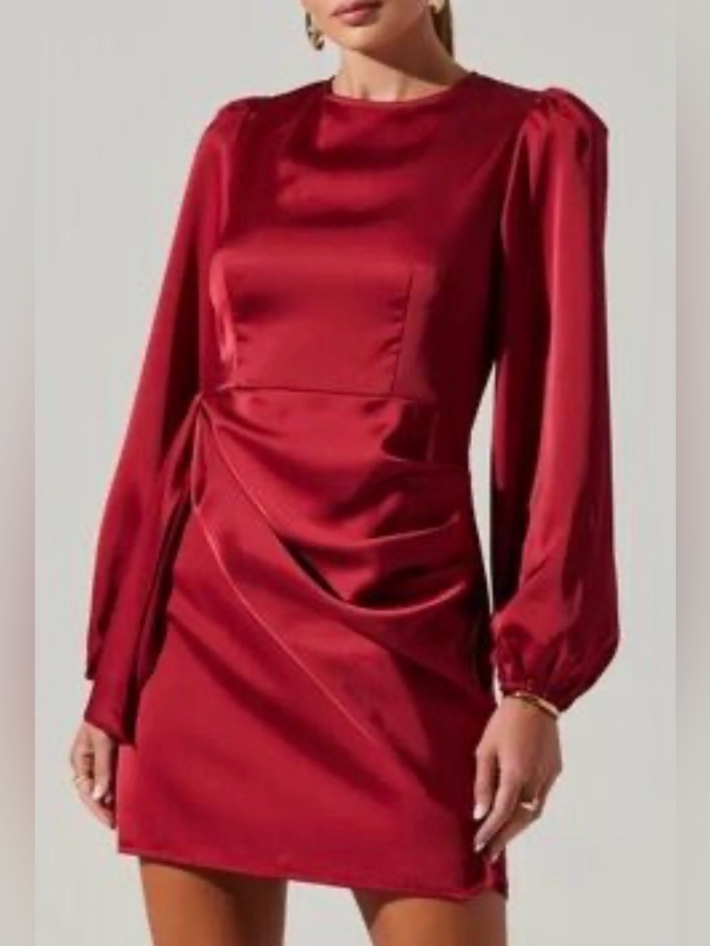 ASTR The Label Women’s Red Satin Long Sleeve Ruched Mini Dress Small